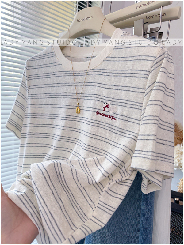 Tricou în stil coreean, cu dungi, brodat, tricot ușor