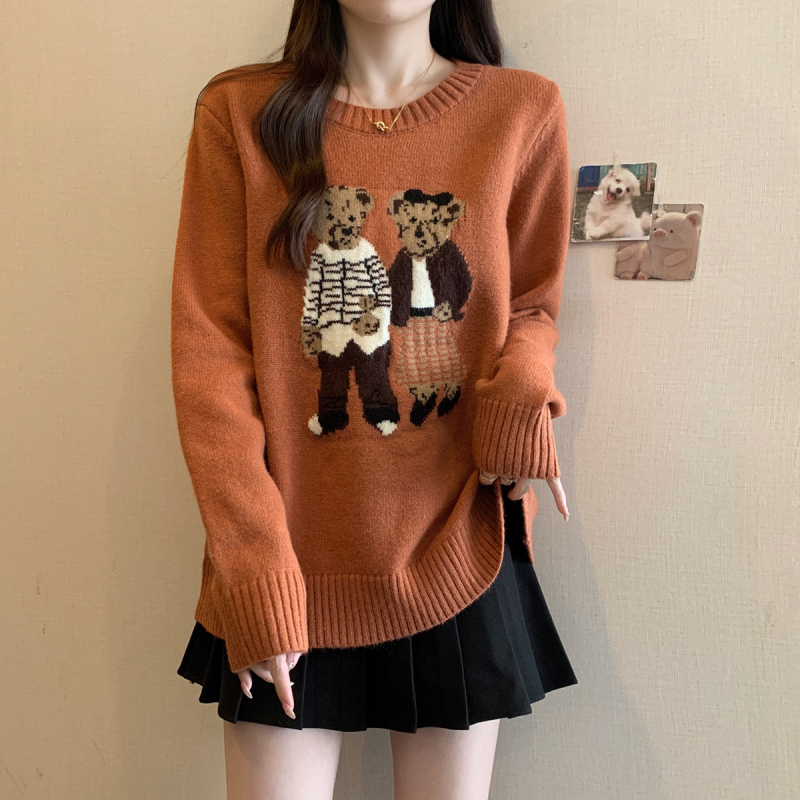 Laisvas megztinis su retro karikatūrų meškiuku, apvalus kaklo iškirpimas, ilgos rankovės, akrilinis pluoštas