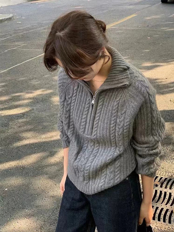 Vilnonis megztinis topas su pusiau užtrauktuku ir apykaklė-lapelė, vintage storas pynės kabelis, trumpas ilgis, moterims