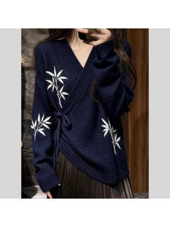 Moteriškas megztinis kinietiško stiliaus, V formos kaklas, ilgos rankovės, medvilnės-poliesterio mišinys, be lyginimo
