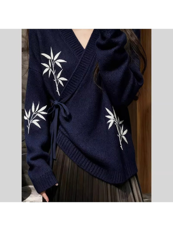 Moteriškas megztinis kinietiško stiliaus, V formos kaklas, ilgos rankovės, medvilnės-poliesterio mišinys, be lyginimo