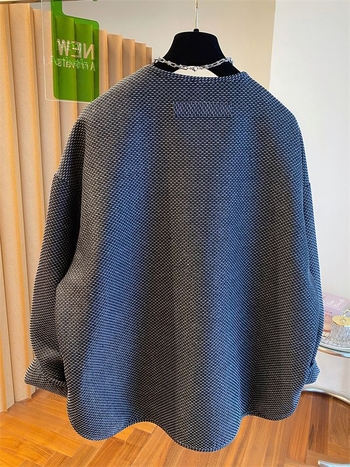 Vanjska odjeća s raglan rukavima, okrugli izrez, srednje dugačak 65–80 cm, poliester 70–80%