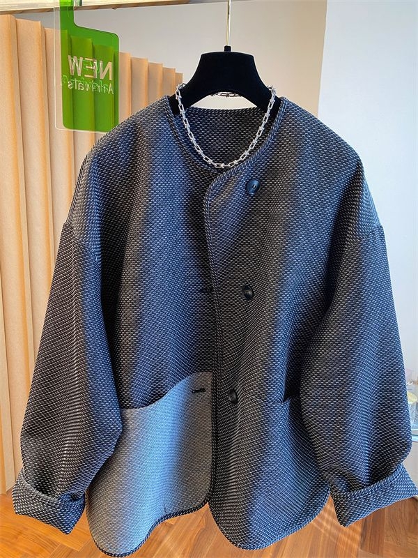 Vanjska odjeća s raglan rukavima, okrugli izrez, srednje dugačak 65–80 cm, poliester 70–80%