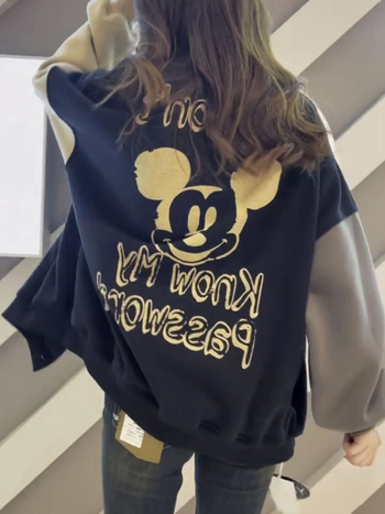 Ženska plus-size baseball jakna s flis podstavom, slobodan kroj, polo ovratnik, dugi rukavi, smjesa spandeksa, duljina 50–65 cm