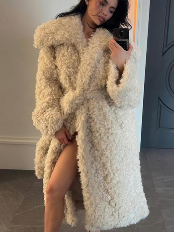 Γυναικείο παλτό από συνθετική γούνα, μακρύ μήκος 80-100 εκ, με ζώνη, χειμώνας 2025