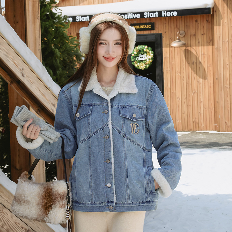 Denim kaput, opuštenog kroja, ulični stil trendsetter, rever, dugi rukavi, 95%+ sadržaj osnovne tvari