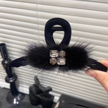 Kézzel készített plüss hajclip, rögzítő mechanizmussal, nőknek, őszi 2024, friss és édes stílus