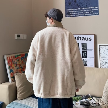 Ανδρικό παλτό με γέμισμα πολυεστέρα 70-80% και επένδυση πολυεστέρα, φερμουάρ, κολάρο στήριξης, χειμερινή άνεση