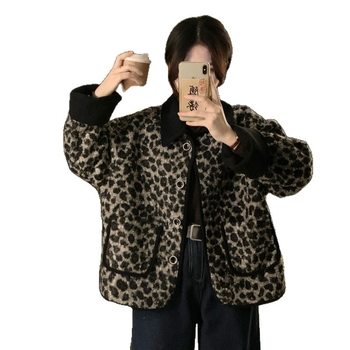Plus-size ženski kaput s leopardim uzorkom i umjetnim krznom, polo ovratnik, širok kroj, poliester, zima 2025