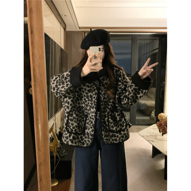 Plus-size ženski kaput s leopardim uzorkom i umjetnim krznom, polo ovratnik, širok kroj, poliester, zima 2025