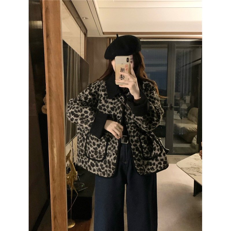 Plus-size ženski kaput s leopardim uzorkom i umjetnim krznom, polo ovratnik, širok kroj, poliester, zima 2025