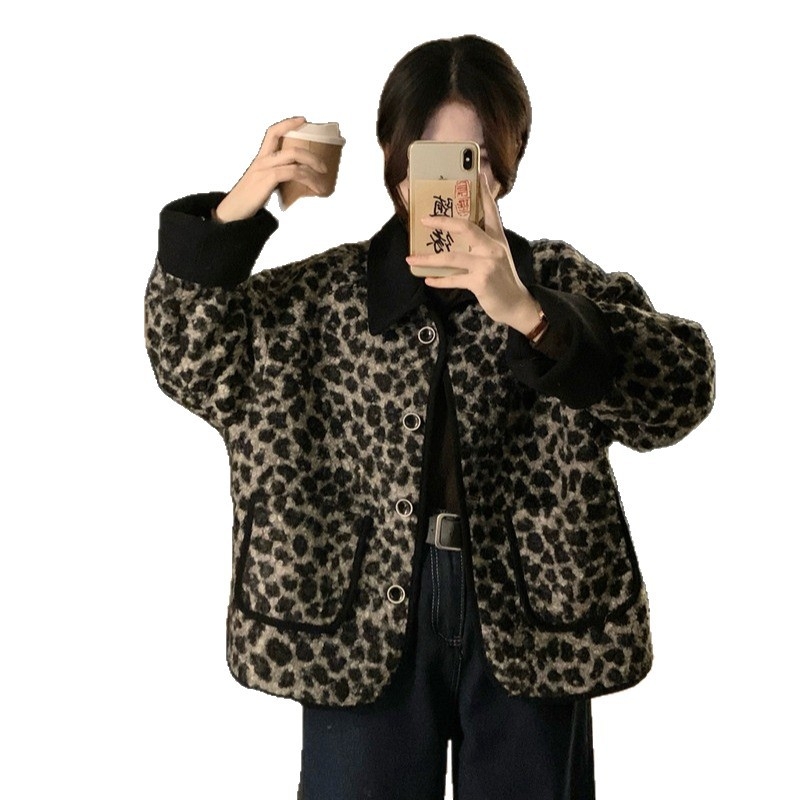 Plus-size ženski kaput s leopardim uzorkom i umjetnim krznom, polo ovratnik, širok kroj, poliester, zima 2025