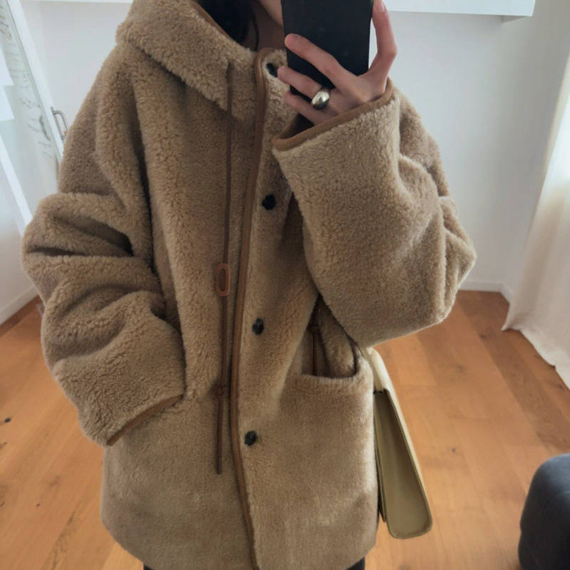 Női szőrme-integrált kapucnis kabát, téli 2025, koreai chic