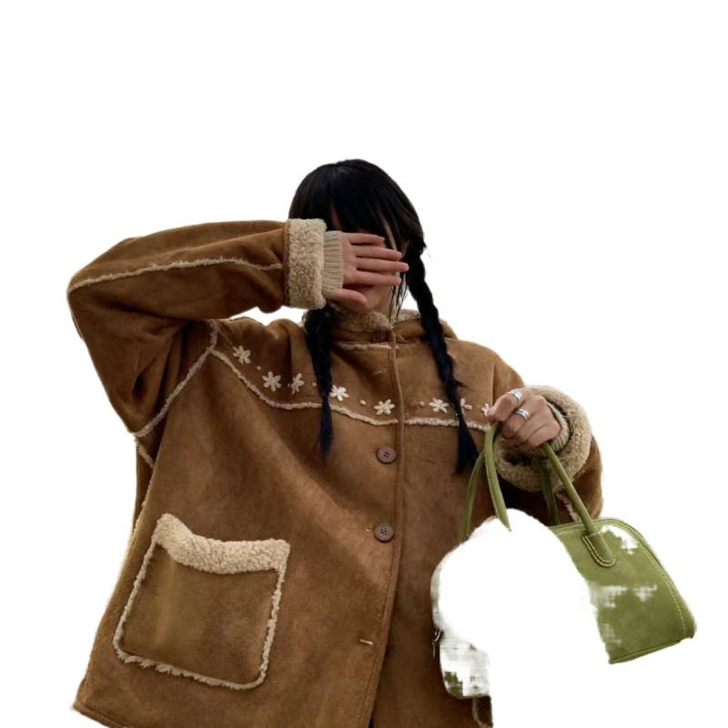 Női velúr motoros kabát hímzéssel, francia retro stílus, téli 2025, rombusz minta, egyenes szabás, gallér lótuszlevél, 3/4 ujj