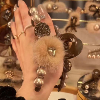 Yifanshi kézzel készített hajcsat műgyöngyökkel – minimalistus fejfedő nőknek