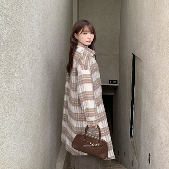 Palton lung pentru femei din poliester — Carouri retro coreene, 95% poliester, guler cu rever, mâneci raglan