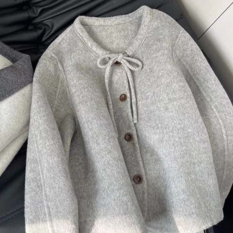 Női poliészter kabát, Hepburn-stílusú rövid fazon, új kínai stílus, ultra rövid hossz, polo gallér