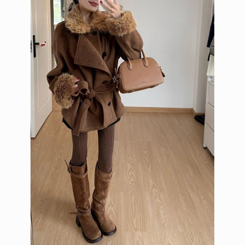 Palton scurt pentru femei cu guler de blană, stil japono-coreean lejer, poliester cu elastan <30%, mâneci lungi