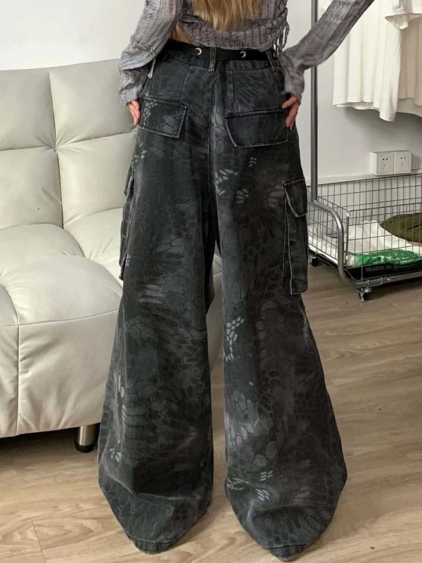 Ženske traperice širokih nogavica, visokog struka, denim, camouflage uzorak zmijskog uzorka, pran završni sloj