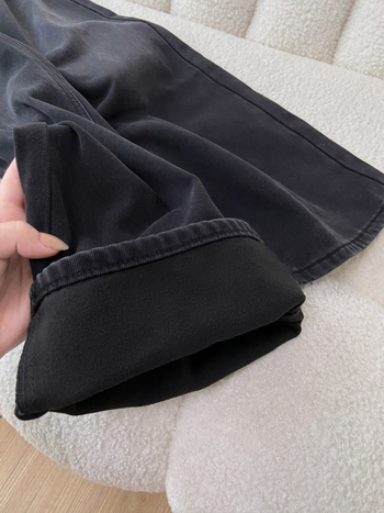 Ženske traperice plus size, crno-sive, visok pojas, ravni kroj i široke nogavice, silueta kruška