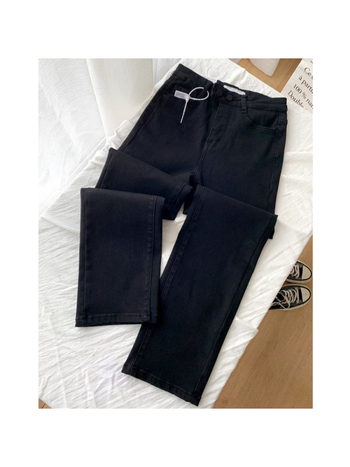 Jeansi de damă, talie înaltă, croi drept, lungime cropped, bumbac 50–70%, fără călcare