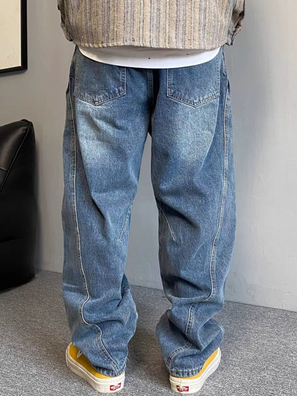 Τζιν με χαλαρό ίσιο κόψιμο, μεσαία μέση, μείγμα βαμβάκι-πολυεστέρα-βισκόζη, πλένεται, πλήρους μήκους, κλείσιμο με κορδόνι, κυκλοφορία φθινοπώρου 2025