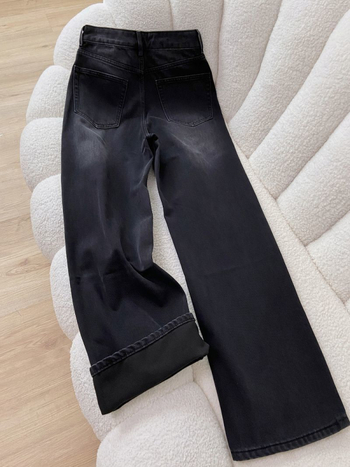Dámske denim džínsy s vysokým pásom a širokými nohami, hrubšia látka, polyester 30–50%, jeseň 2025