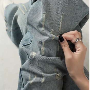 Jeans din denim cu talie înaltă și croială largă, lungime medie, țesătură groasă, toamnă 2025