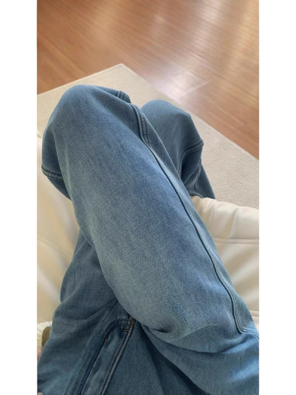 Ženske traperice s ravnim krojem, fleece podstava, visokim strukom, debela tkanina, denim, zimska kolekcija 2025