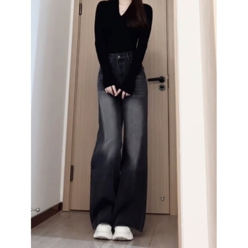 Ženske traperice, retro američki stil, visokim strukom, ravni kroj nogavica, udjel materijala 95% i više