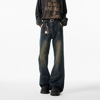 Τζιν με αμερικανικό ρετρό αποδομημένο σχέδιο – χαμηλή μέση, κούμπωμα με κορδόνι, πολυεστέρας, ελαφρώς χαλαρή εφαρμογή, ίσια γραμμή με φλάερ