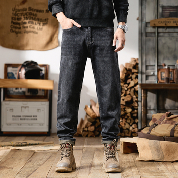 9233 Plus-Size Vintage τζιν από ντένιμ – Μεσαία μέση, φερμουάρ, 85% βαμβάκι / 13% πολυεστέρας / 2% ελαστάν, χαλαρή γραμμή με στενά τελειώματα στα πόδια