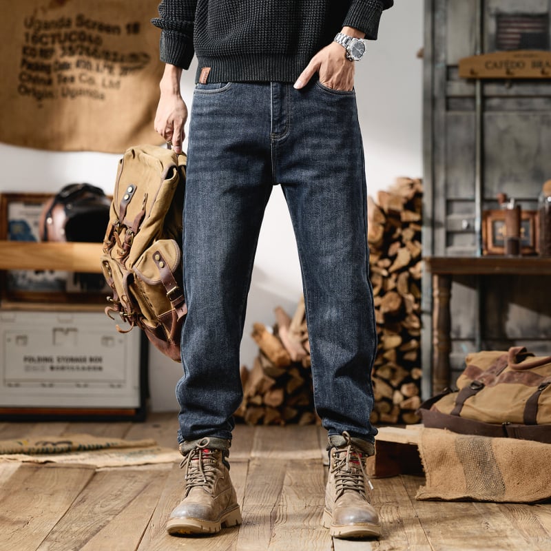 9233 Plus-Size Vintage τζιν από ντένιμ – Μεσαία μέση, φερμουάρ, 85% βαμβάκι / 13% πολυεστέρας / 2% ελαστάν, χαλαρή γραμμή με στενά τελειώματα στα πόδια