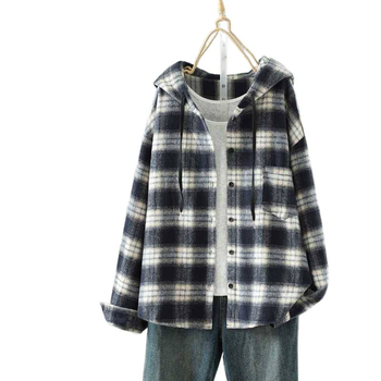 Jachetă-cămașă cu glugă din lână – model carouri, țesătură din lână, cu glugă, mâneci lungi, croială lejeră