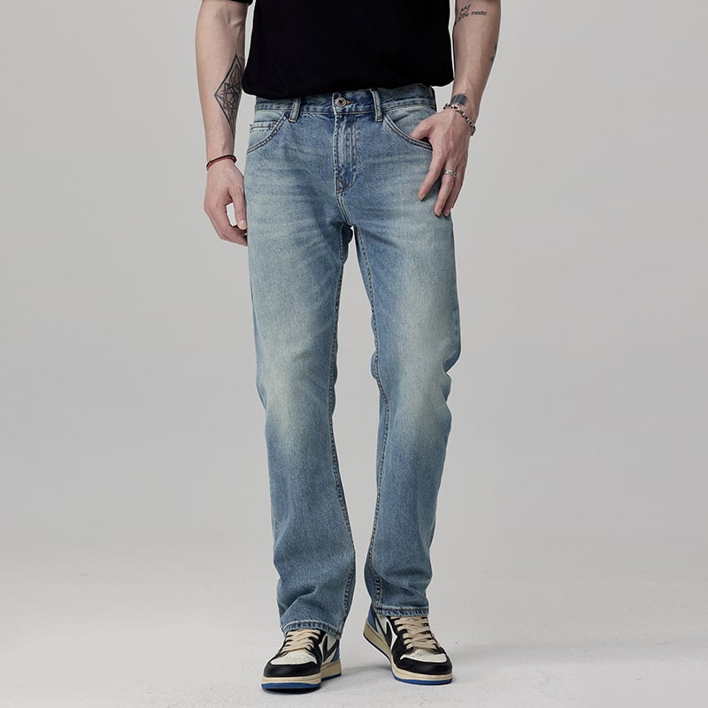 Férfi egyenes szárú farmer, középmagas derék, mosott farmer, 92% pamut, gombos zárás