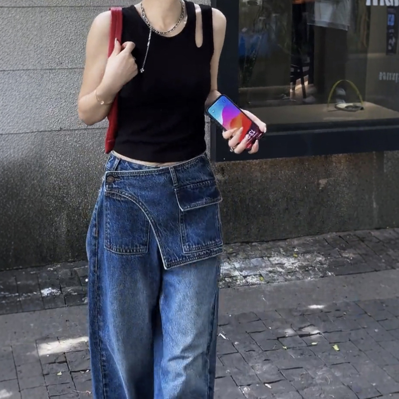 Džinsai moterims su plačiomis kojomis, aukštas juosmuo, tiesus kirpimas, panelių koliažo dizainas, ruduo 2025