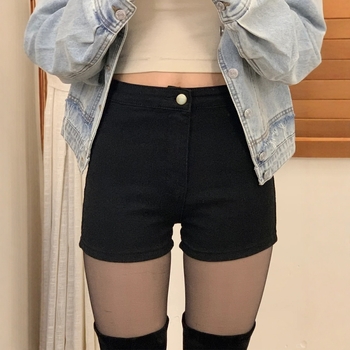 Ženske denim šortse, visok pojas, zatvarač, retro dizajn, široka silueta.