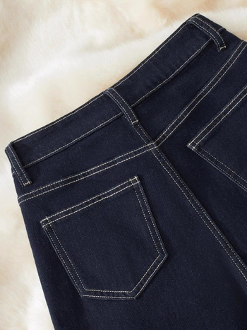 Dámske džínsy s vysokým pásom, širokým strihom, fleecovou podšívkou, denim bavlna, jar 2025 (Materiál: denim bavlna; Pás: vysoký; Strih: široký; Podšívka: fleec; Sezóna: jar 2025)