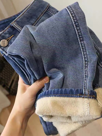 Traperice s harém krojem, visokim pojasom, ravnim krojem nogavica, duljina 9/10