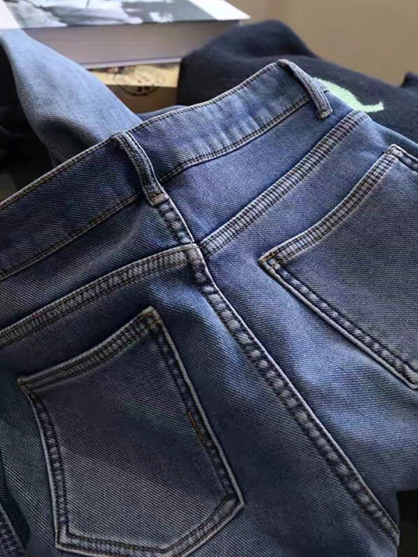 Traperice s harém krojem, visokim pojasom, ravnim krojem nogavica, duljina 9/10