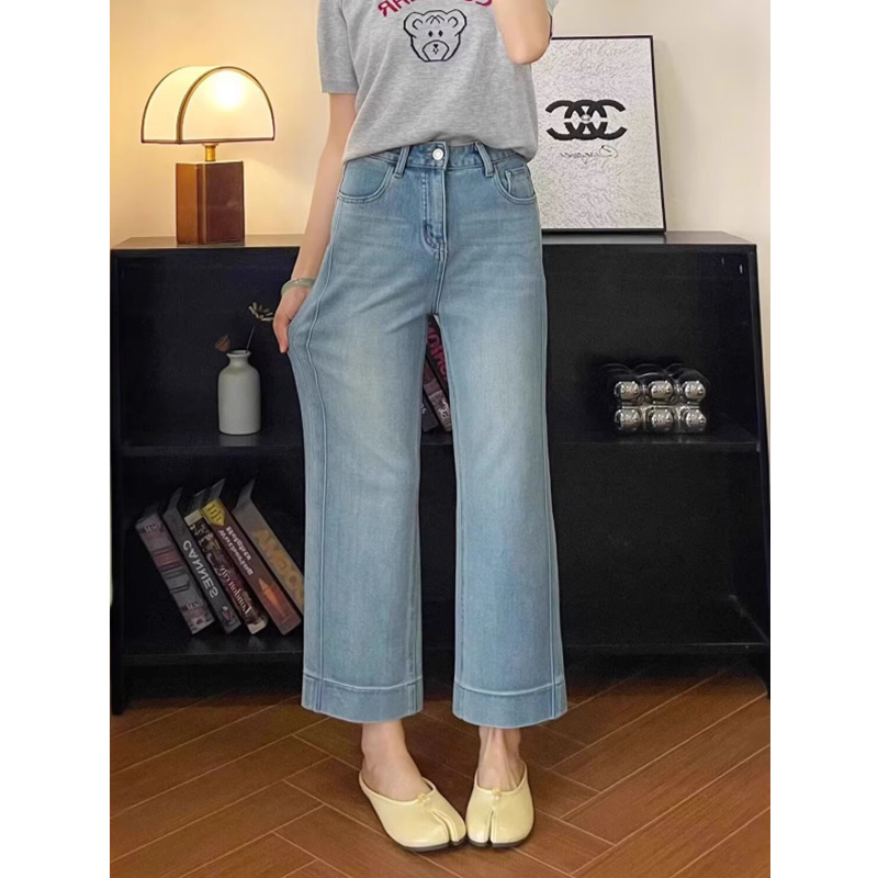 Ženske traperice ravnog kroja, visokim strukom, skraćena duljina, mješavina pamuka i poliestera, lagana tkanina