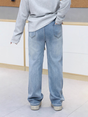 Tiesūs kirpimo džinsai su raišteliu juosmenyje, fleece vidinis pamušas, šilta ir liekna, medvilnės-elastano mišinys