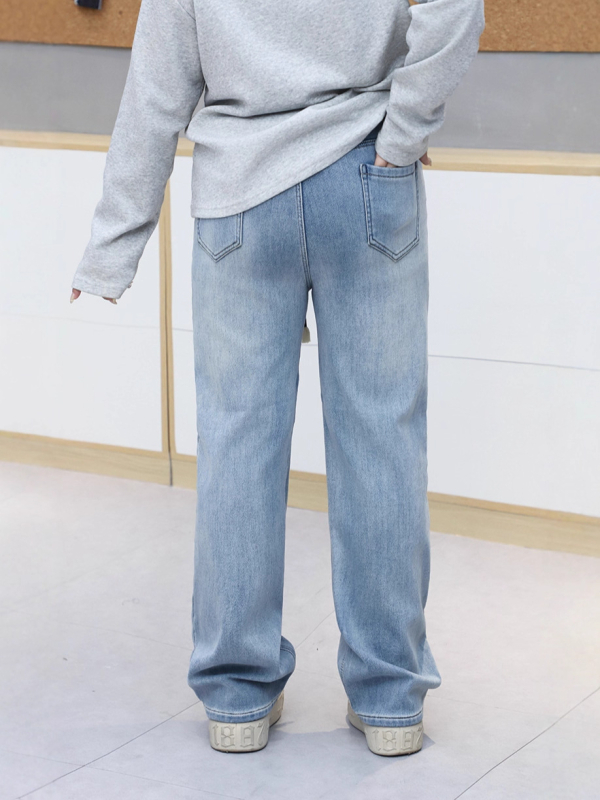 Tiesūs kirpimo džinsai su raišteliu juosmenyje, fleece vidinis pamušas, šilta ir liekna, medvilnės-elastano mišinys