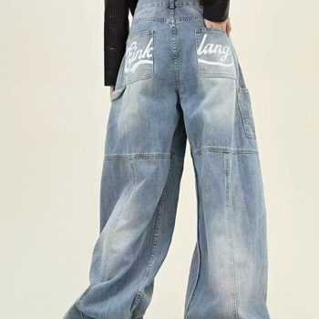 Traperice od denima s visokim strukom i širokim nogama, perive, proljeće 2025