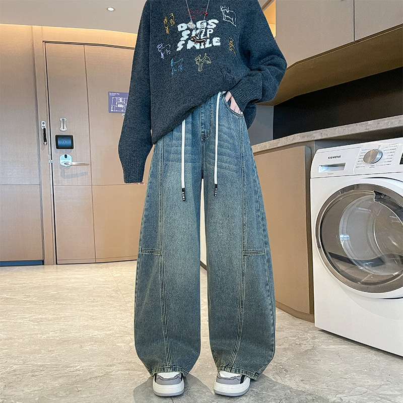 Moteriški plačios džinsinės kelnės su aukštu liemeniu, tiesus kirpimas, kasdienis stilius, poliesteris 30–50%, ruduo 2025