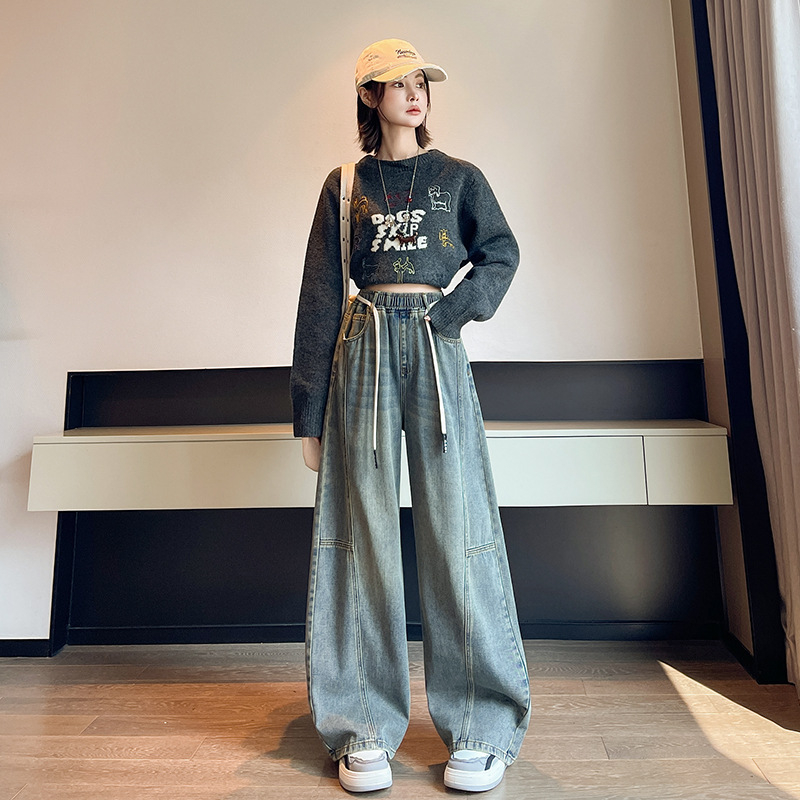 Moteriški plačios džinsinės kelnės su aukštu liemeniu, tiesus kirpimas, kasdienis stilius, poliesteris 30–50%, ruduo 2025