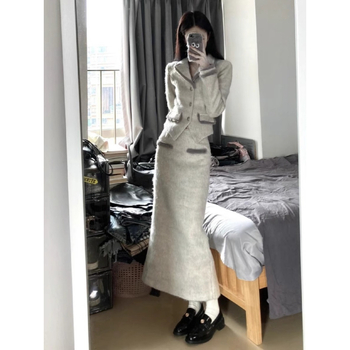 Двукомпонентен костюм с кардиган топ, ръчно завършване, полиестер, съдържание полиестер 95%+, есен 2025