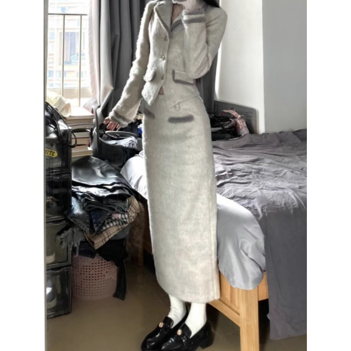 Двукомпонентен костюм с кардиган топ, ръчно завършване, полиестер, съдържание полиестер 95%+, есен 2025