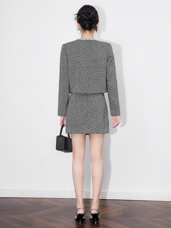 Костюм с пола от вълнен бленд, 3D рязане, къса пола, дълги ръкави, есен 2025