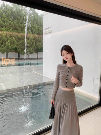 Двусъставен есенен плетен комплект: кардиган топ + дълга пола с висока талия, плетена тъкан